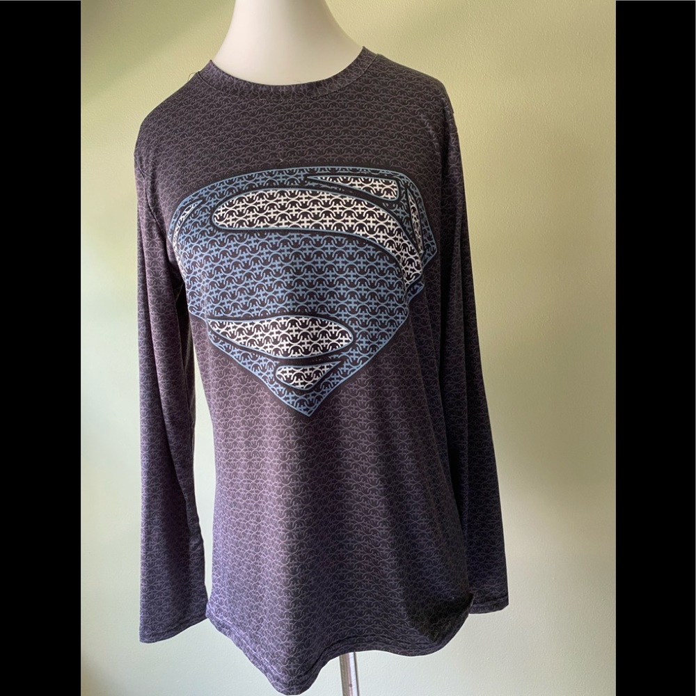 EUC Hua Lan Graphic Top